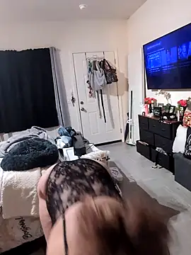 EverlynnCynn20 online show from September 2025 07:30:01 AM