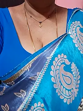 ananya956 online show from April 2026 02:31:01 PM