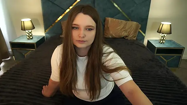 Snapshot of MagicPeachh_ chatting on July 2026 12:52:02 PM MagicPeachh online show from July 2026 12:52:02 PM