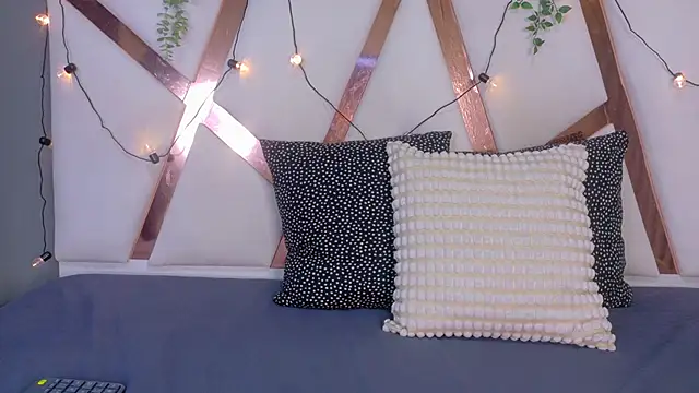 LilithSmith  online show from February 2026 11:41:01 AM