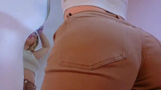 LilithSmith  online show from February 2026 11:22:02 AM