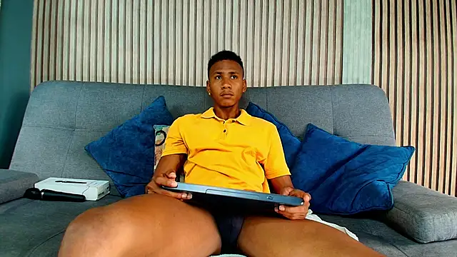 Snapshot of Ethan_Fox11 chatting on February 2026 01:40:01 PM Ethan Fox11 online show from February 2026 01:40:01 PM