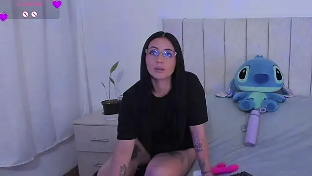 anny roberts online show from November 2025 10:19:01 PM