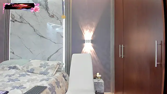 Johan Williams 07 online show from October 2025 06:03:02 AM