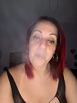 Snapshot of DeeLight124 chatting on November 2025 06:25:01 AM DeeLight124 online show from November 2025 06:25:01 AM