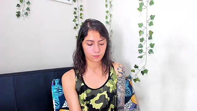 scarlet-jonesx online show from December 2024 04:10:02 AM