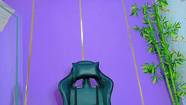 scarlet-jonesx online show from October 2025 08:37:02 PM