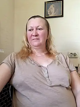 blondyaguar online show from September 2025 10:59:01 AM