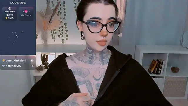 Snapshot of Dixi_Pixi_ chatting on July 2026 05:44:02 AM Dixi Pixi online show from July 2026 05:44:02 AM