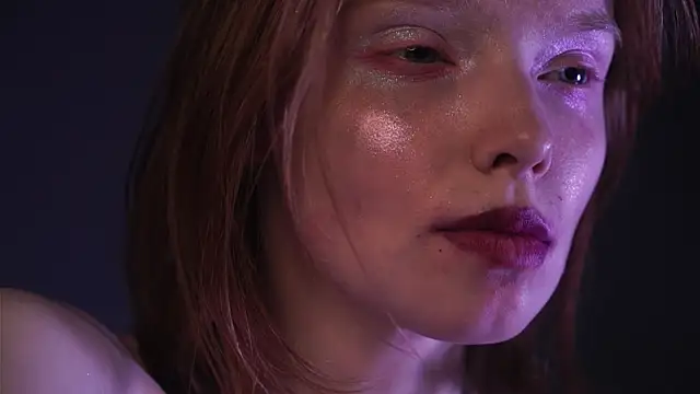 ginger hugs online show from February 2025 04:40:02 AM