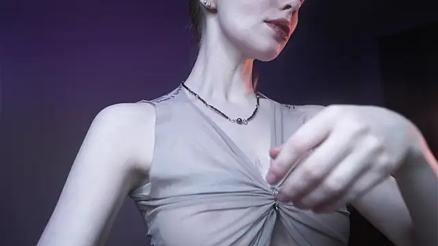 ginger hugs online show from December 2025 10:14:01 PM