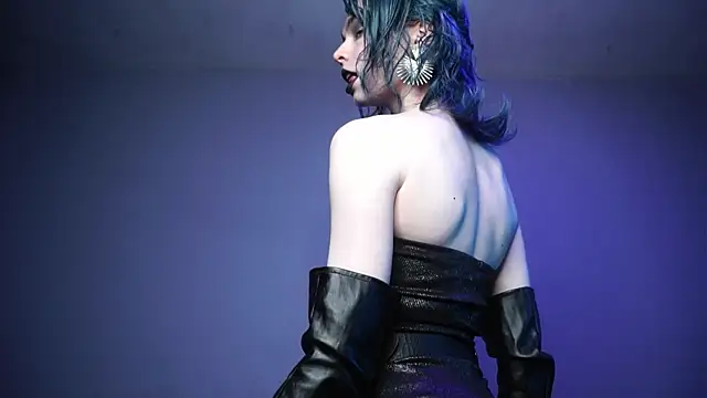 ginger hugs online show from April 2026 10:14:02 PM