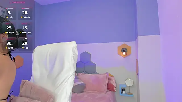 Snapshot of Chloe_fischer_ chatting on April 2026 03:28:02 PM Chloe fischer online show from April 2026 03:28:02 PM