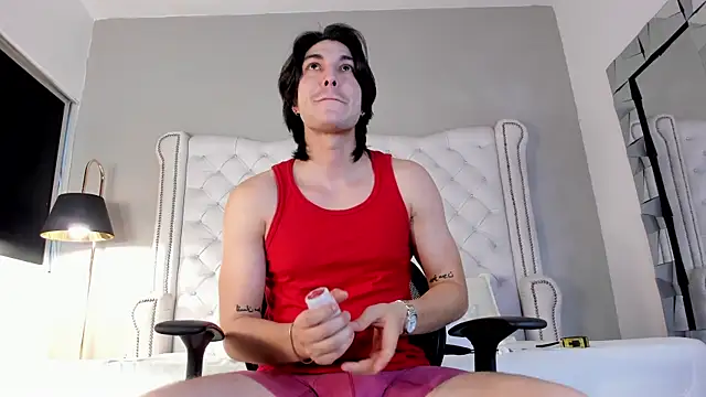 Karimferrer online show from November 2025 07:46:02 PM