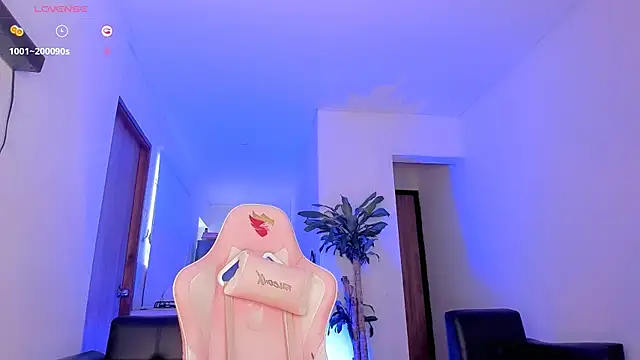 Snapshot of Pretty_Mariangel chatting on February 2025 02:34:02 PM Pretty Mariangel online show from February 2025 02:34:02 PM