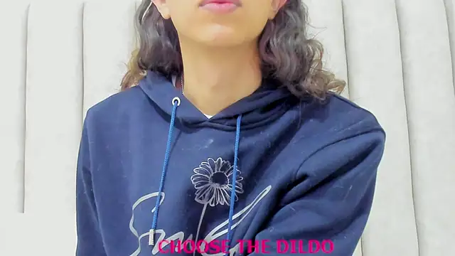 Snapshot of FreyaMoller chatting on November 2025 07:04:01 PM FreyaMoller online show from November 2025 07:04:01 PM