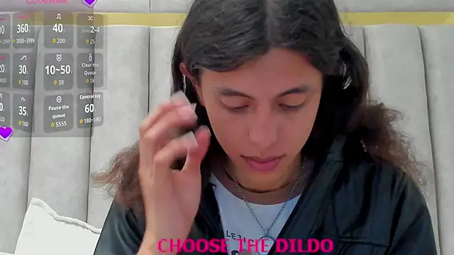 Snapshot of FreyaMoller chatting on November 2025 06:08:01 PM FreyaMoller online show from November 2025 06:08:01 PM