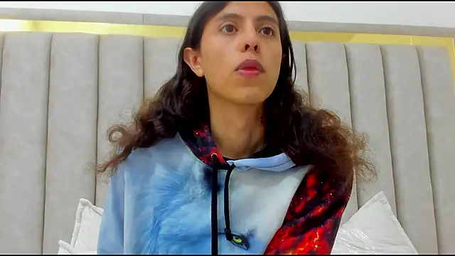 Snapshot of FreyaMoller chatting on December 2025 01:16:02 PM FreyaMoller online show from December 2025 01:16:02 PM