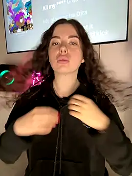 Kimi Ass online show from October 2025 12:16:01 PM