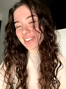 Kimi Ass online show from November 2025 01:22:02 PM