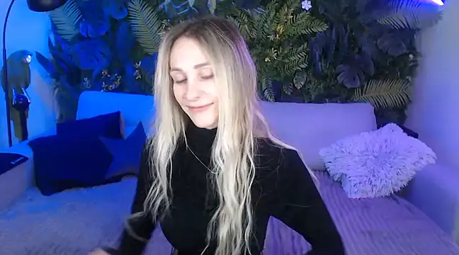 Horny Blond online show from December 2024 09:11:01 AM