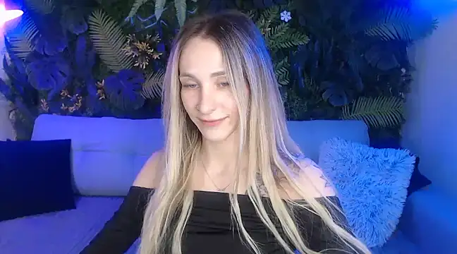 Horny Blond online show from December 2024 09:03:01 AM