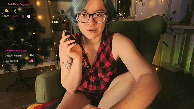 alisahug online show from December 2024 05:22:01 PM