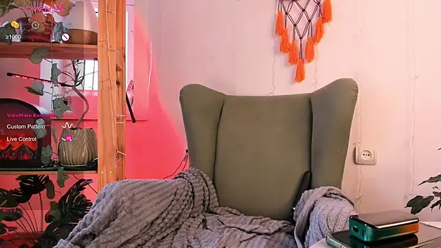 alisahug online show from March 2025 08:40:01 AM