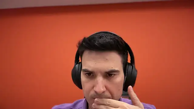 Snapshot of streamy_test11 chatting on May 2026 12:23:01 PM streamy test11 online show from May 2026 12:23:01 PM