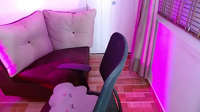 milfrousse online show from March 2025 10:09:01 AM