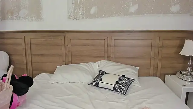 Amber Rush  online show from January 2026 12:37:01 AM