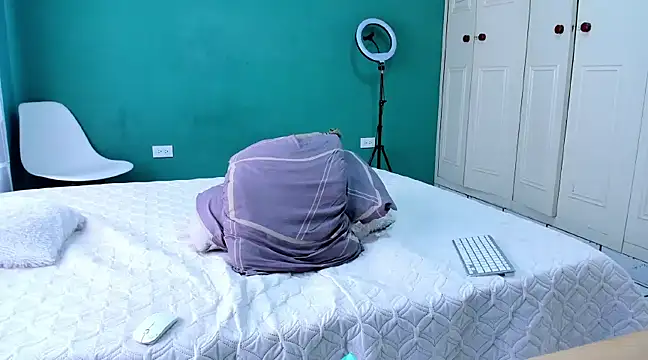 Chandler ken online show from January 2025 07:06:02 PM