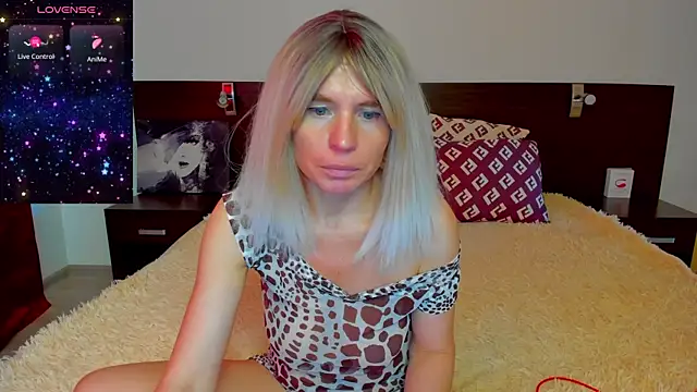 Hanna Becrett17 online show from March 2025 10:02:01 AM