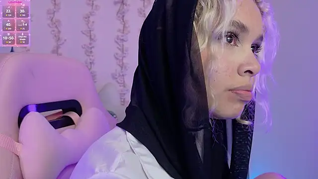 Haelycute online show from March 2026 03:45:02 AM