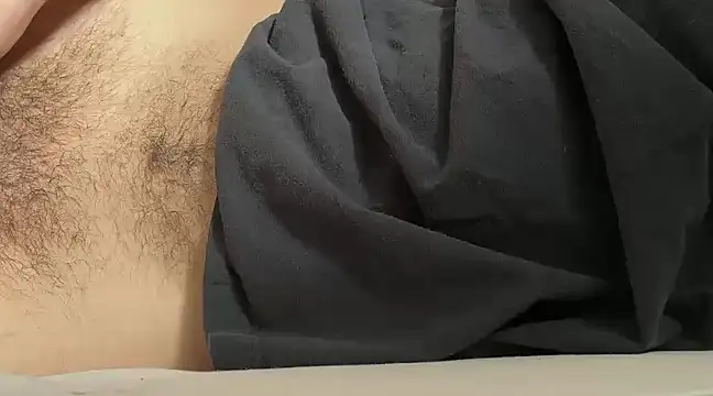 Snapshot of YoungHairyBi chatting on February 2025 11:18:02 AM YoungHairyBi online show from February 2025 11:18:02 AM