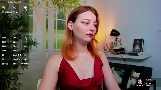 pretty little thing online show from October 2025 02:50:01 PM