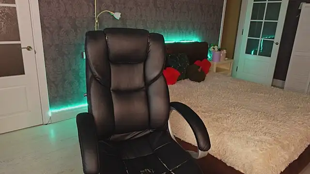 Daniela Kitty  online show from October 2025 07:53:02 AM