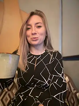 Crazy-Rosa online show from January 2025 04:10:01 PM