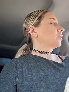 Crazy-Rosa online show from March 2026 07:03:02 AM