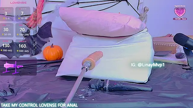 LinayAndValenMVP online show from October 2025 01:05:02 AM