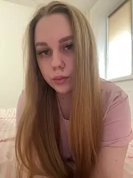 Marylallka5 online show from May 2026 02:14:01 PM