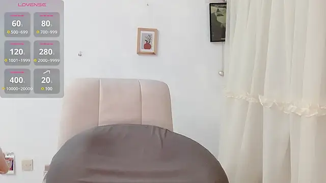 hhjiaxuan online show from March 2025 05:50:02 PM