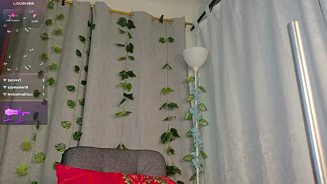 Snapshot of Iamkarlaa_doll chatting on January 2025 12:25:01 AM Iamkarlaa doll online show from January 2025 12:25:01 AM