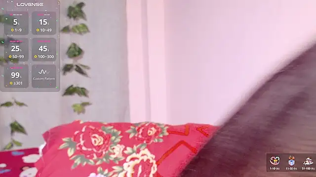 Snapshot of Iamkarlaa_doll chatting on February 2025 08:40:01 PM Iamkarlaa doll online show from February 2025 08:40:01 PM