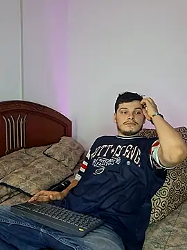  Ottis  online show from April 2026 02:09:02 AM