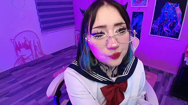 Snapshot of Miwa_violet chatting on June 2026 02:34:01 AM Miwa violet online show from June 2026 02:34:01 AM