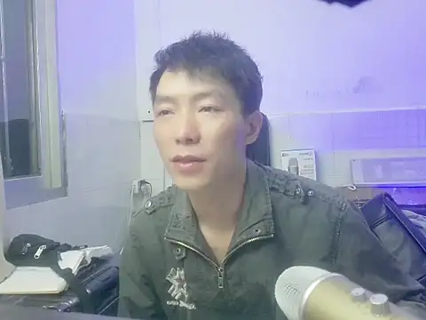 xhqds online show from March 2025 12:01:02 PM