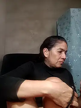 Dakary hot online show from April 2026 09:32:01 PM