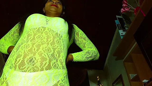 MielSquirt online show from December 2025 08:19:02 AM