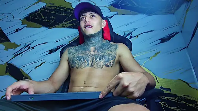 Kevin22 222 online show from February 2025 01:47:02 AM